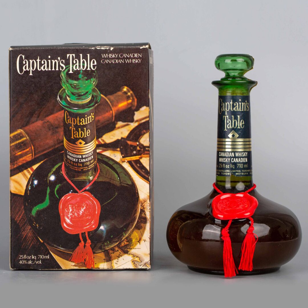 Captain's Table Canadian Whisky - Whisky Canadien船长的餐桌加拿大威士忌