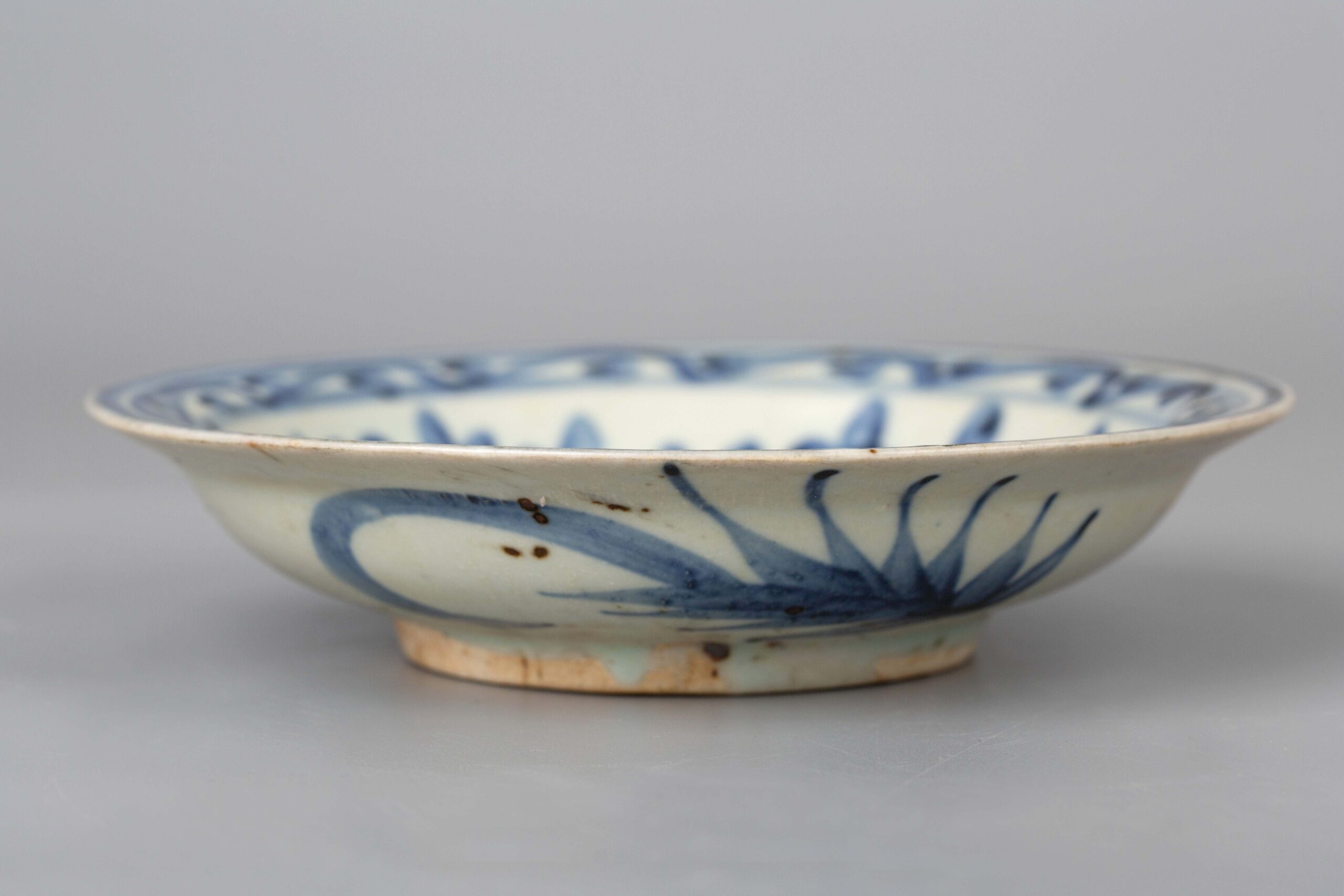 Long life rich blue pattern dish 19th century长命富贵青花纹碟十九世纪– Time Art  Official Website