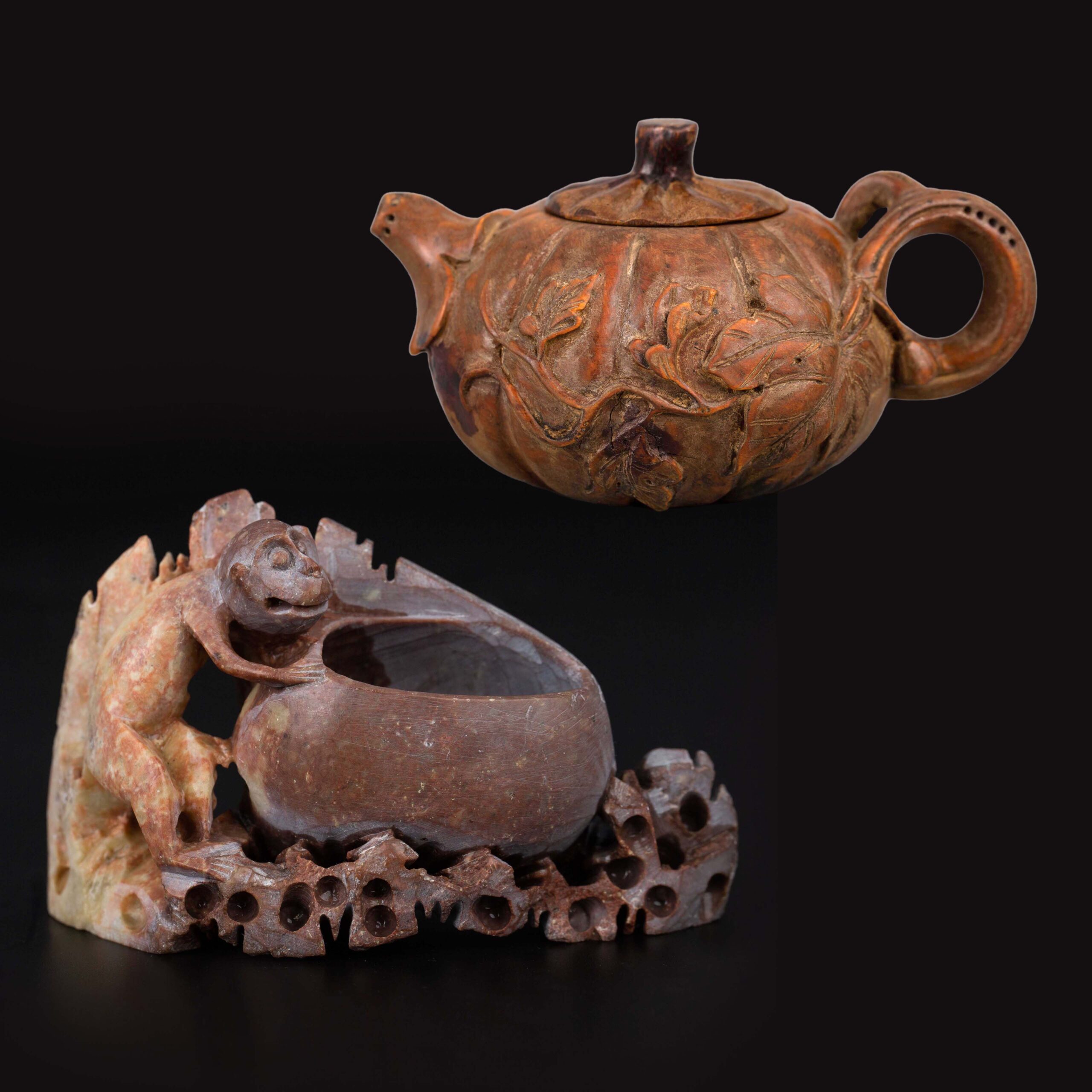 Wood carving teapot 19th century. Shoushan stone pen holder木雕 