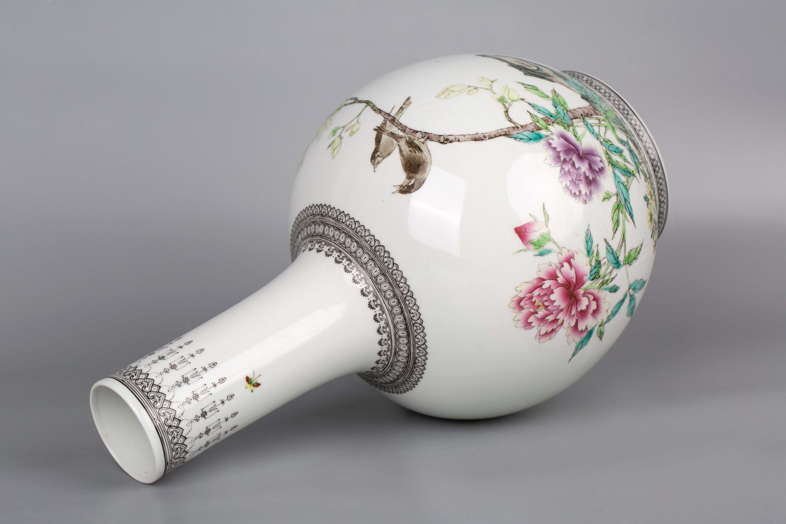 Famille rose flower and bird vase, tianqiuping, 1950s-1970s, made 