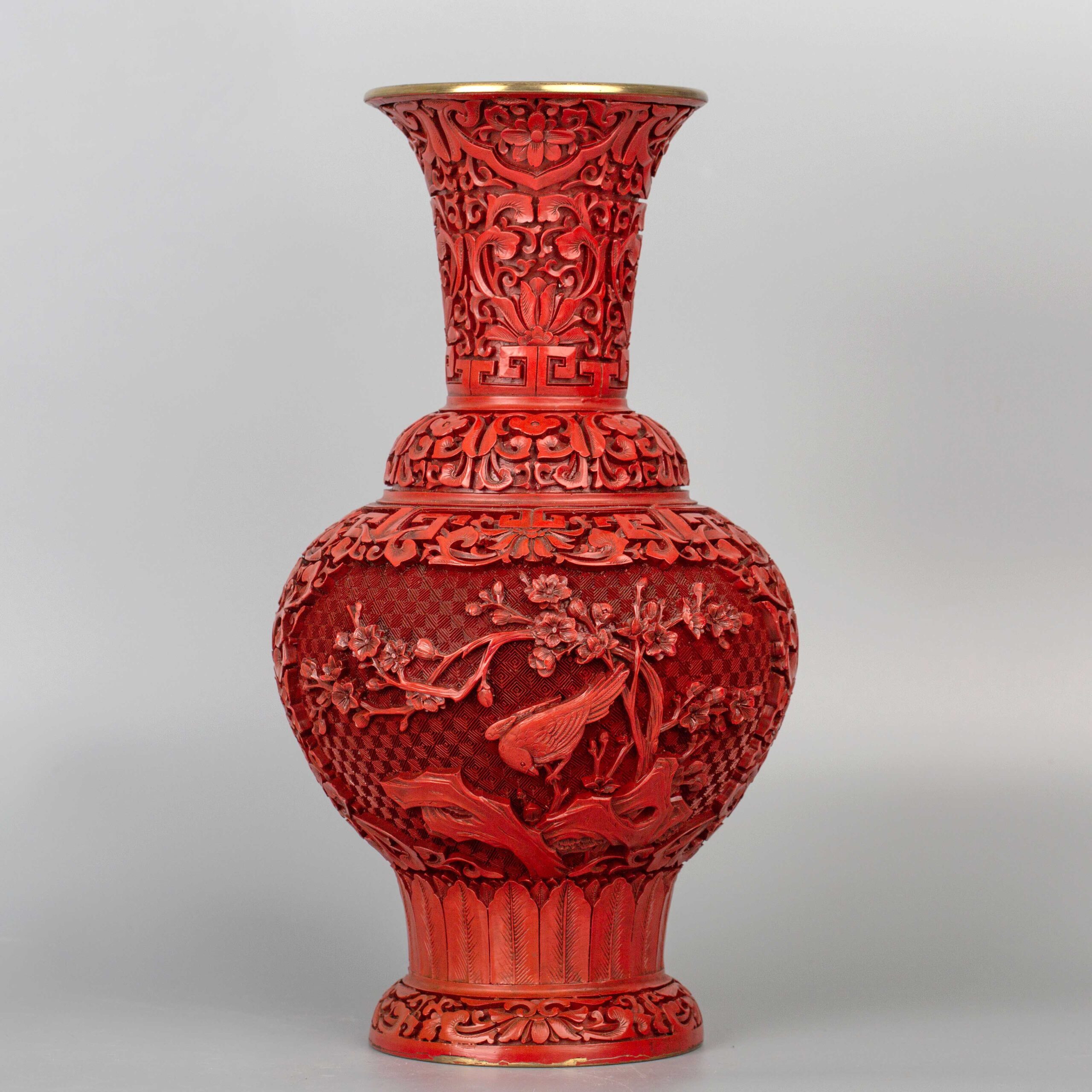 Lacquerware vase, 20th century铜胎剔红花瓶20世纪– Time Art 