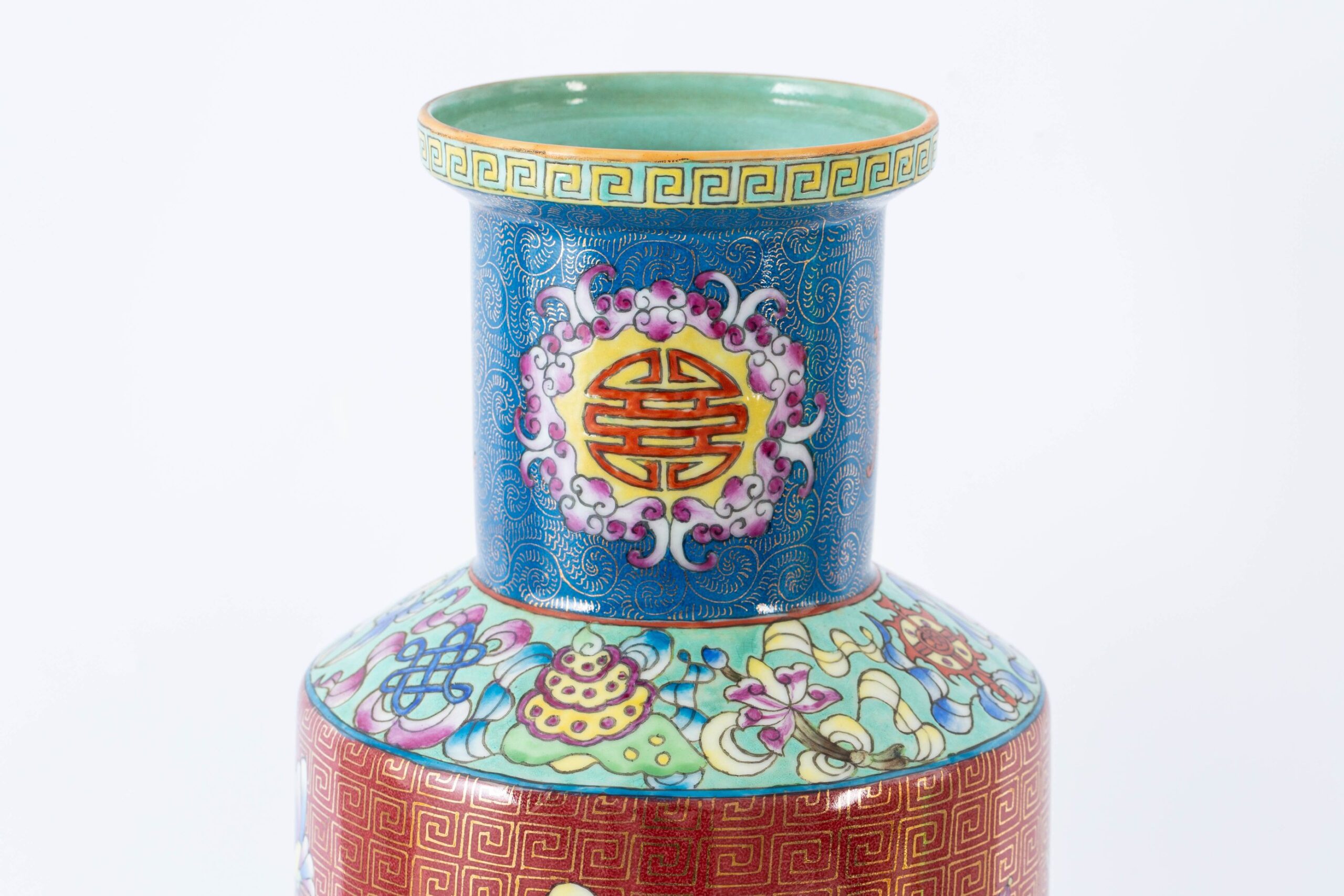 Longevity pattern floral mallet vase with Daqing Yongzheng Year 