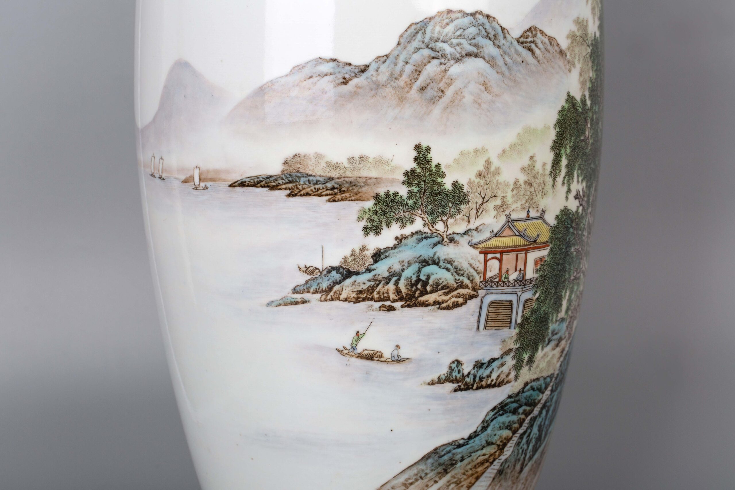 Landscape poetry and essay folding mouth vase with Qianlong Year 