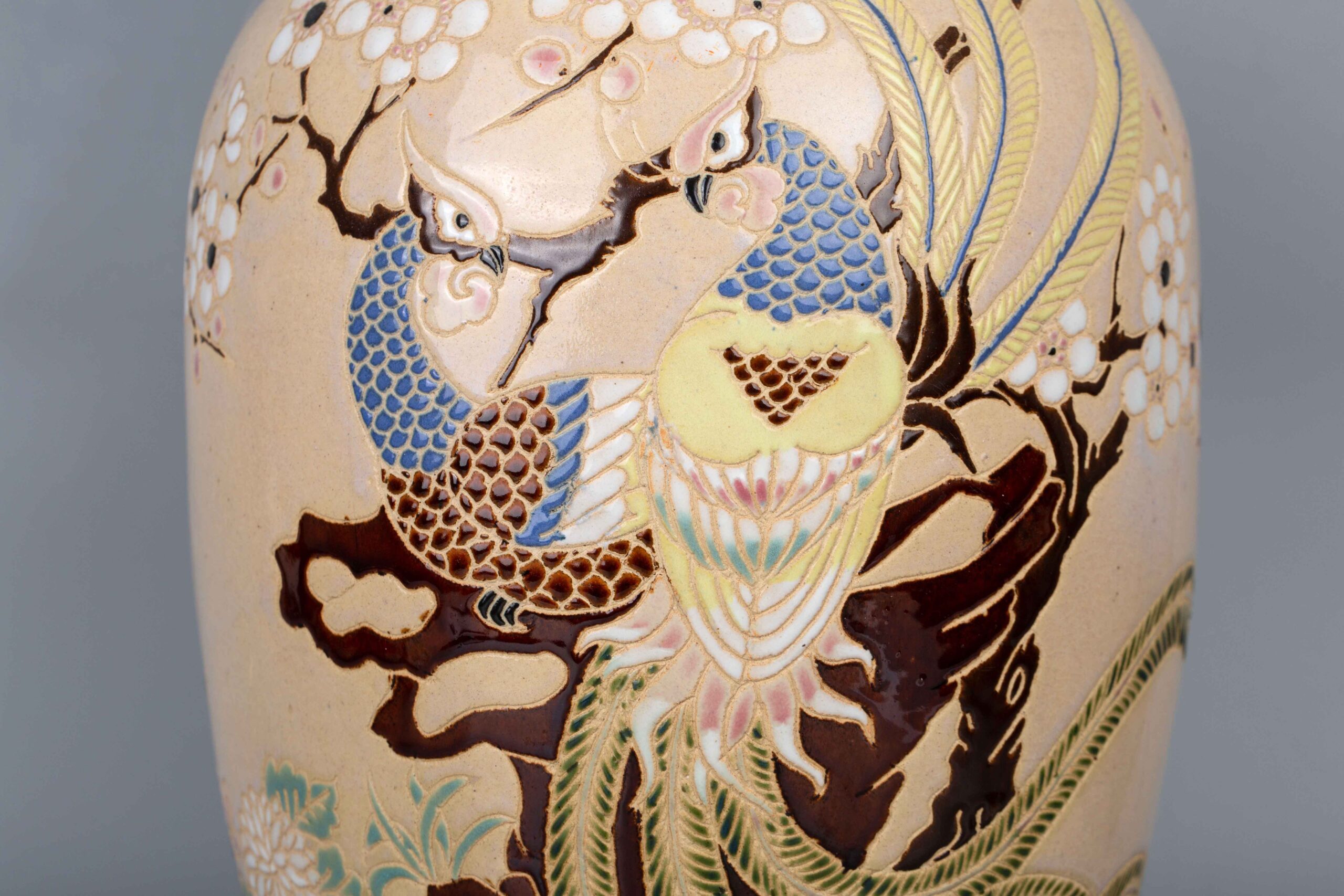 Flower and bird vase, 20th century花鸟赏瓶20世纪– Time Art 