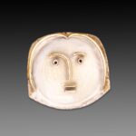 CHARLES SUCSAN, RELIEF FACE, HAND MOULDED, GLAZED WHITE AND BROWN, DATE 2013法籍魁北克艺术家Charles Sucsan作品