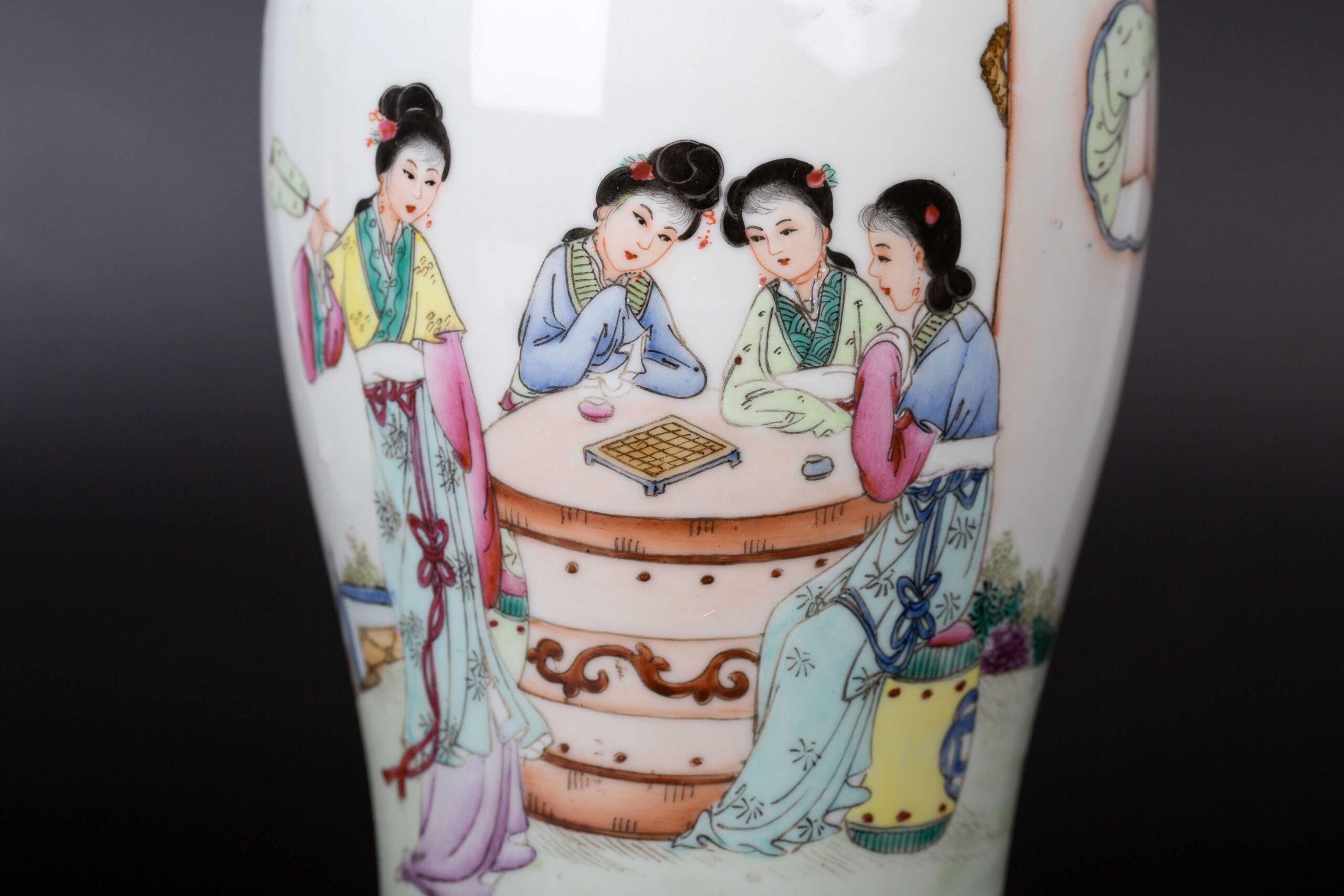 Famille Rose Ladies figure vase with Qianlong Year Made Mark