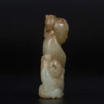 Celadon jade, 19th century青白玉 十九世纪 - Image 4