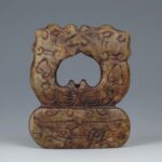 Double Lion Ornament古代双狮饰品