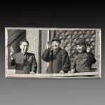 Silk image of Mao Zedong and political leaders, 1980s中国杭州东方红丝织厂绣品 27x51公分 80年代
