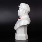 Porcelain Statue of Mao Zedong, Serve the People, 1970s-1980s为人民服务 伟人瓷像 70-80年代 - Image 3