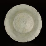 FLower-mouth celadon-glazed plate花口青釉纹盘