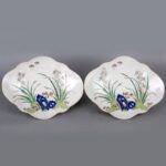 Pair of famille rose fruit plates with Daqing Guangxu Year Made mark, 19th century大清光绪年制 粉彩洞石花卉果盘一对