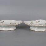 Pair of famille rose fruit plates with Daqing Guangxu Year Made mark, 19th century大清光绪年制 粉彩洞石花卉果盘一对 - Image 5