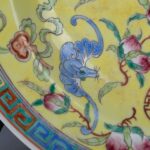 Fu Lu Shou yellow glazed famille rose plate with Daqing Qianlong Year Made mark大清乾隆年制款 福禄寿黄釉粉彩纹盘 - Image 8