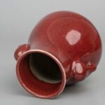 Red glaze Elephant-ear vase, middle and late Qing dynasty红釉象耳尊 清中晚期 - Image 5