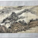 Painting by Zhu Ben朱本，[清]（1761-1819），字素人，号溉夫，自署竹西，江苏扬州人。朱本，书学赵孟頫得其神似。工山水，苍茫深秀以墨晕胜，而不名一家。兼善花鸟、人物，细密清隽。寓京师与兄文新、泰州朱鹤年并称长安三朱。卒年五十九。有花卉扇现藏故宫博物院。
清 朱本 幽香艳质图 绢本立轴 金陵天渡楼收藏。
清 朱本 仿石田老人耄耋图 绢本立轴 金陵天渡楼收藏。 - Image 3