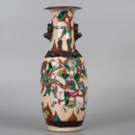 Pair of famille rose knife horse figure vases, 19th century粉彩铁泥花刀马人赏瓶一对 晚清 - Image 8