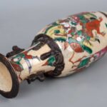 Pair of famille rose knife horse figure vases, 19th century粉彩铁泥花刀马人赏瓶一对 晚清 - Image 12