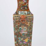 Guangcai four square vase, 20th century广彩四方瓶 20世纪 - Image 2