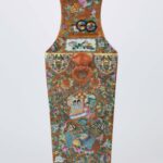 Guangcai four square vase, 20th century广彩四方瓶 20世纪 - Image 4