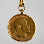 Edward VII 22k gold gold coin 24k gold chain. Weight 18-19g 爱德华七世 22K金金币 24K金链 18.5克