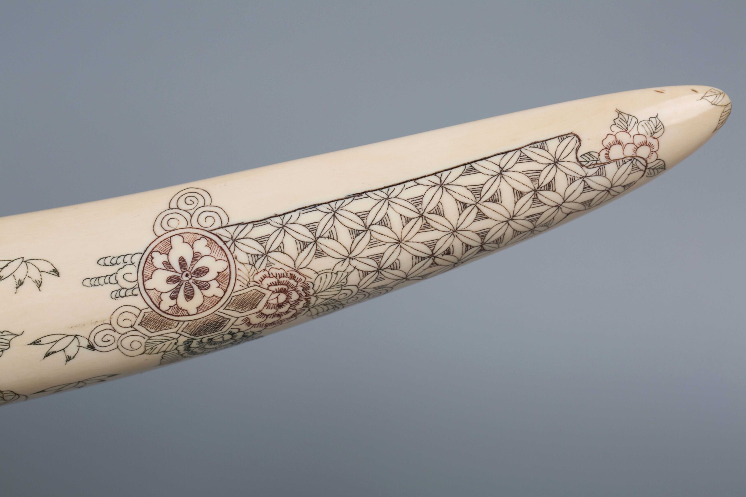 Japanese Senior Bone Carving with Dragon Pattern Waist Knife 