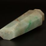 Hexagonal jade vase mid Qing dynasty六角翡翠花瓶 清中期 - Image 7