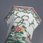 Famille rose hexagonal floral vase and and a red sandalwood base, with Daqing QIanlong Year Made mark粉彩花卉六棱瓶 紫檀底座 大清乾隆年制 - Image 8