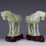 Celadon jade horses, 20th century青白玉双马 二十世纪 - Image 2