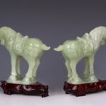Celadon jade horses, 20th century青白玉双马 二十世纪 - Image 3