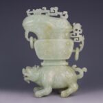 Carved Chinese Xiu Jade Foo Dog on Qi Lin麒麟上雕刻宝盒回形纹青白玉 二十世纪