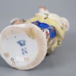 Porcelain figurine 19th century 陶瓷人物 19世纪 - Image 5