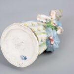 Porcelain figurine 陶瓷人物 - Image 5