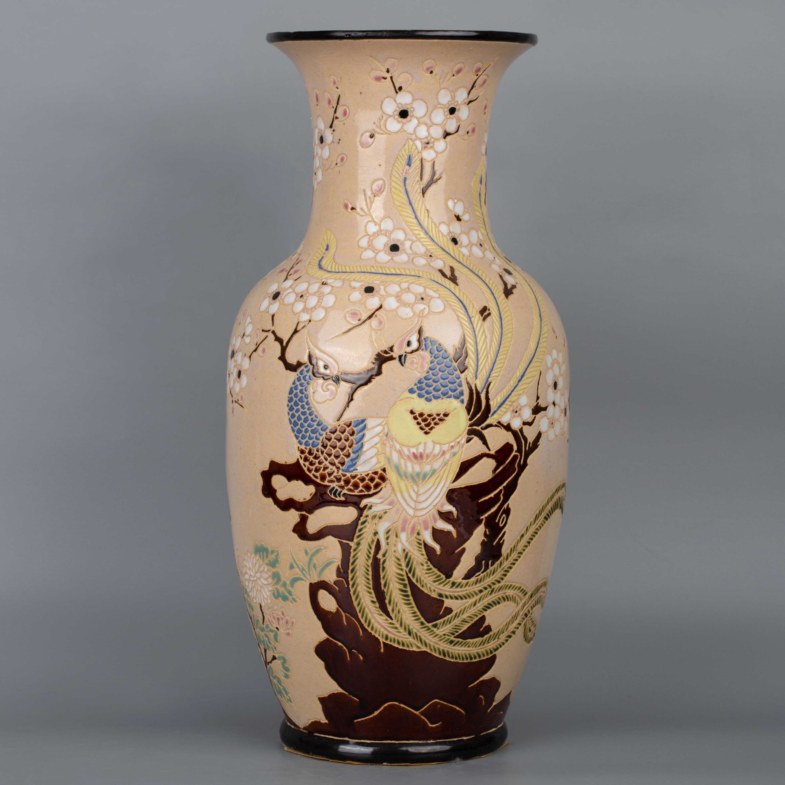 Flower and bird vase, 20th century花鸟赏瓶20世纪– Time Art 