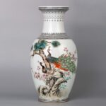 Flower and bird vase with China Jingdezhen Made mark花鸟赏瓶 中国景德镇制
