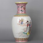Famille rose Eight Immortals Crossing the Sea vase with Daqing Qianlong Year Made mark粉彩八仙过海赏瓶 大清乾隆年制款 - Image 5