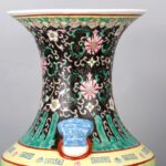 Sea water river cliff dragon pattern treasure box flower appreciation bottle Qing Kangxi year海水江崖龙纹宝箱花赏瓶 大清康熙年制款 - Image 5