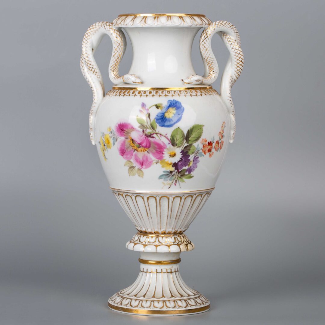 Meissen Porcelain, Antique Vase with Double Serpent Handles, 27 cm, 1860-1924迈森瓷器，古董花瓶与双蛇环形柄27厘米1860-1924