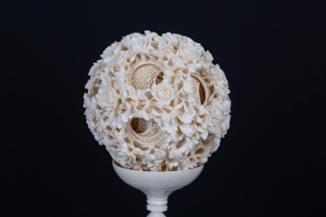 Chinese Puzzle Ball (Devil's Work Ball), 19th Century镂空雕鬼工球 十九世纪 - Image 2