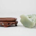 Hollowed-Out Jade 'Fame Just Around the Corner', 20th Century马上封侯 镂空玉雕 二十世纪 - Image 5