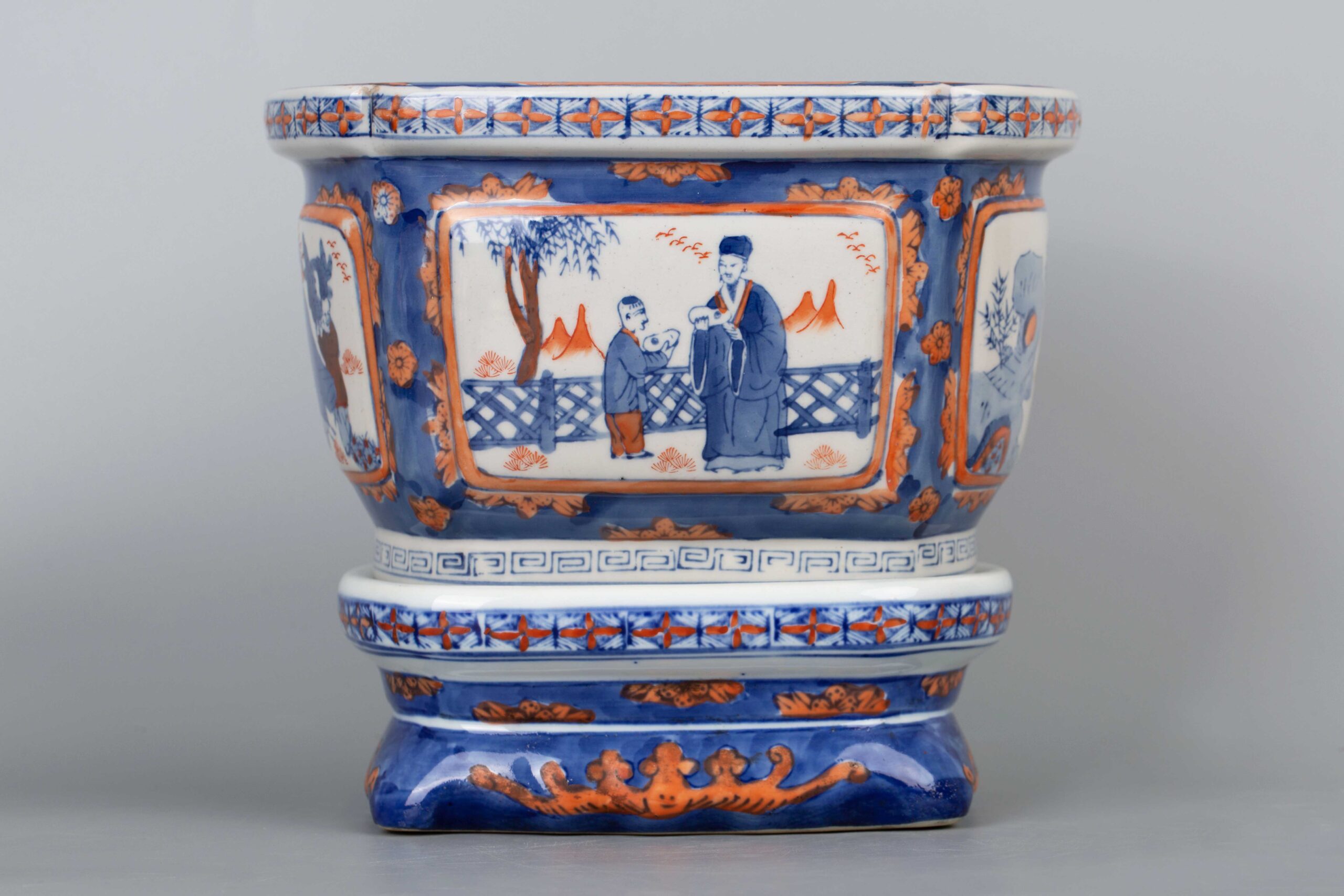 Kwon-Glazed Porcelain Antique, Yongzheng Year Made, Yiqiantang 