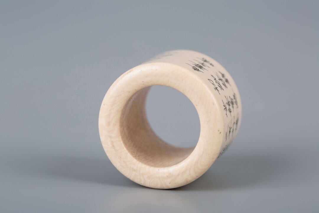 Bone carving figure poetry ring高级骨雕 人物 诗文 戒指 - Image 3