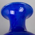 Blue-glazed willow-leaf vase, Late Ming/Early Qing Dynasty霁蓝宝石釉美人尖柳叶瓶 明末清早 - Image 10